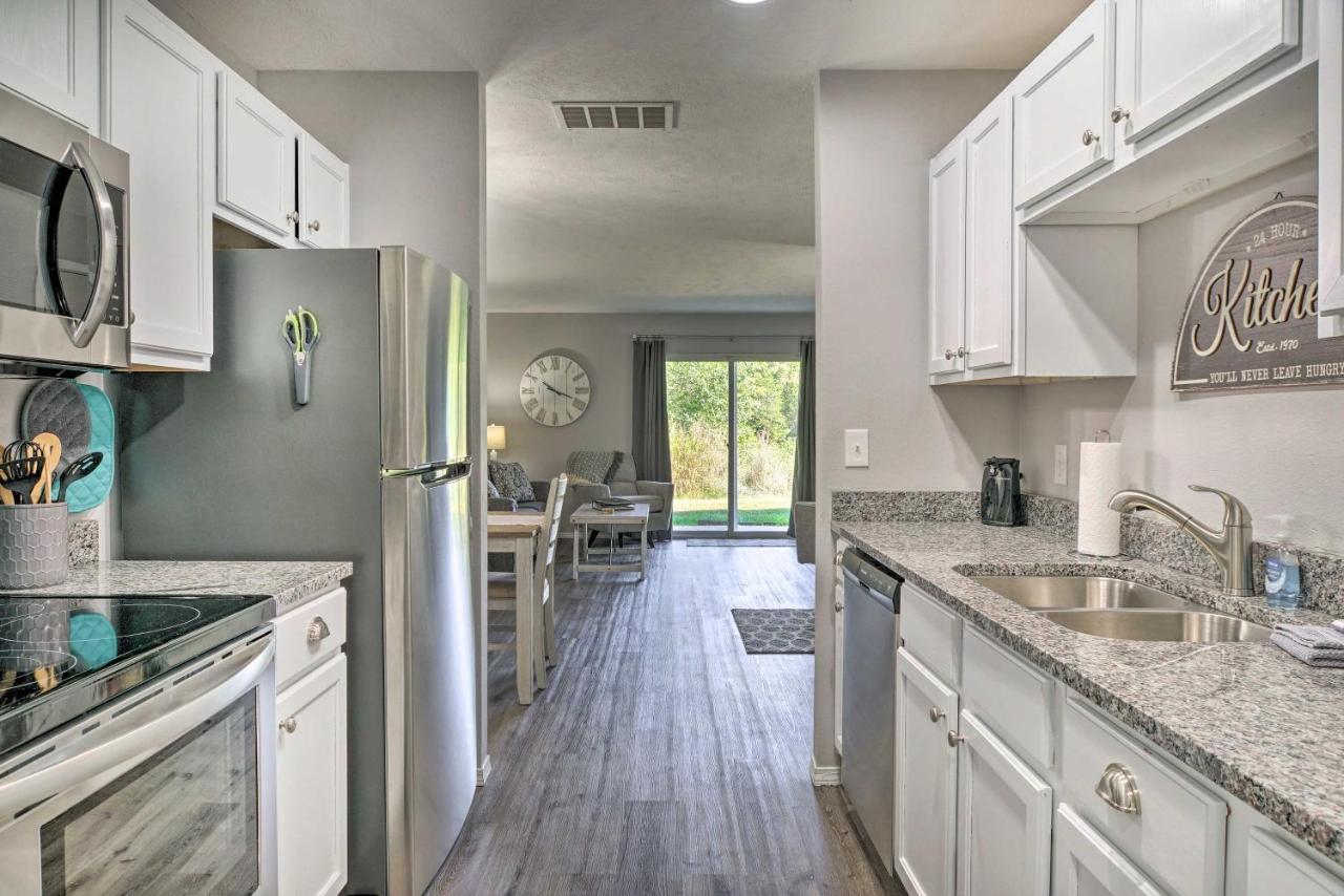 Cozy Condo With Pool Access, 5 Mi To Table Rock Lake Branson Extérieur photo