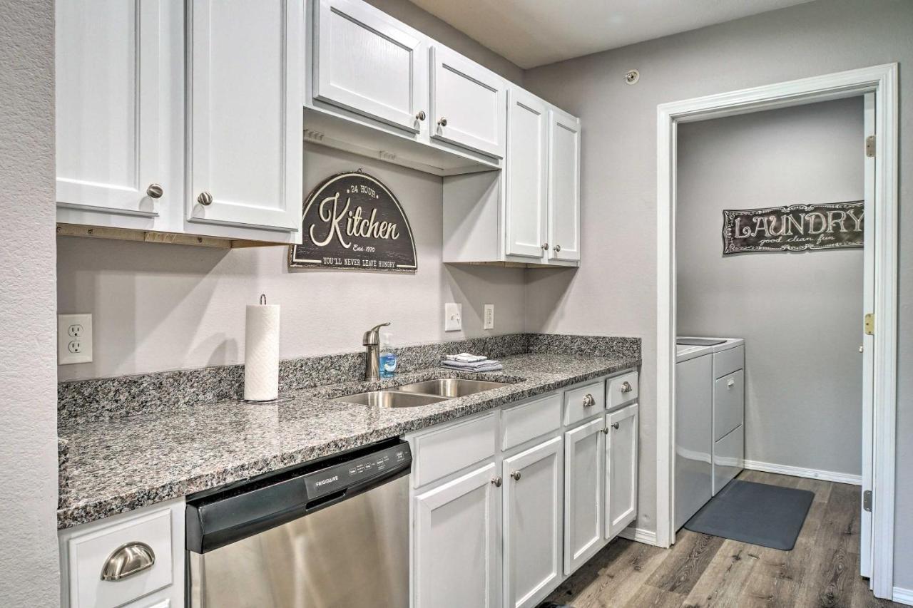 Cozy Condo With Pool Access, 5 Mi To Table Rock Lake Branson Extérieur photo