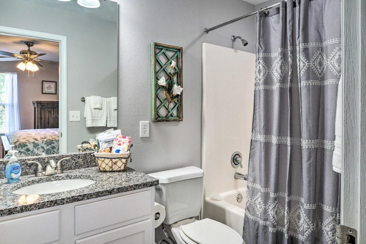 Cozy Condo With Pool Access, 5 Mi To Table Rock Lake Branson Extérieur photo